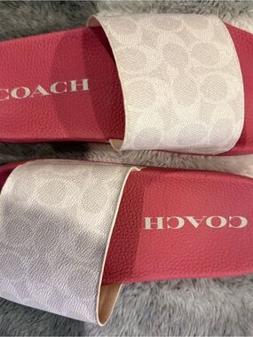 Coach Udele Beige/Tan Slide Sandal with Logo Detail and Pink Footbed